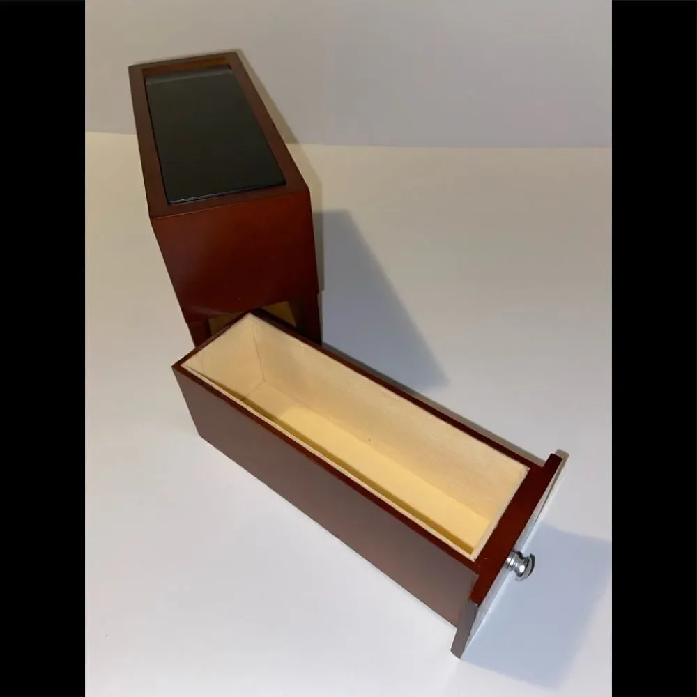 Vintage Art mall of America Vintage Wooden collectible Keepsake box‎